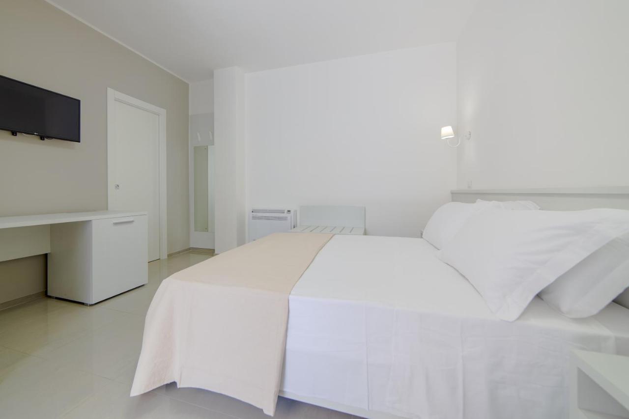 Smart Hotel Ugento Torre San Giovanni Extérieur photo