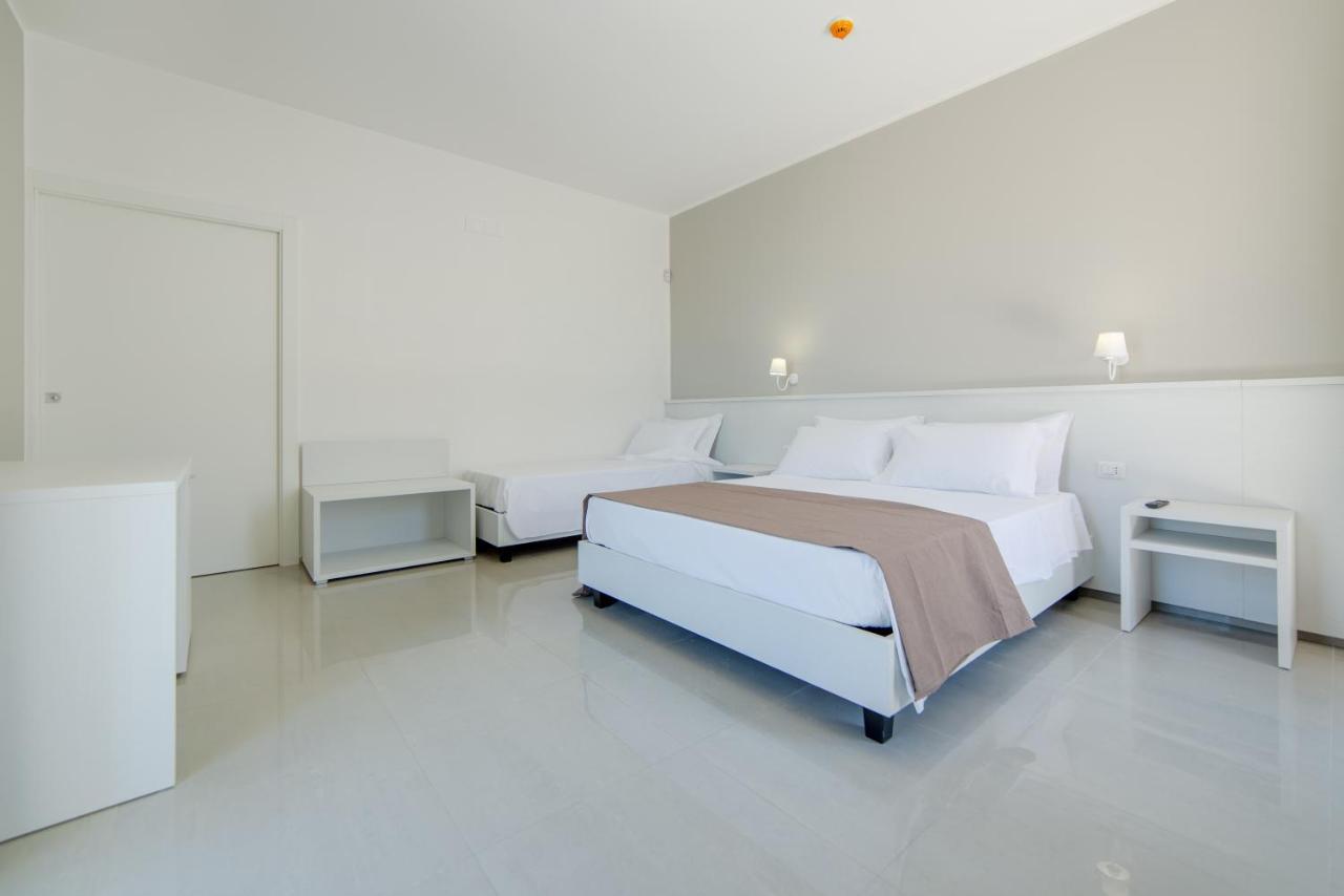 Smart Hotel Ugento Torre San Giovanni Extérieur photo